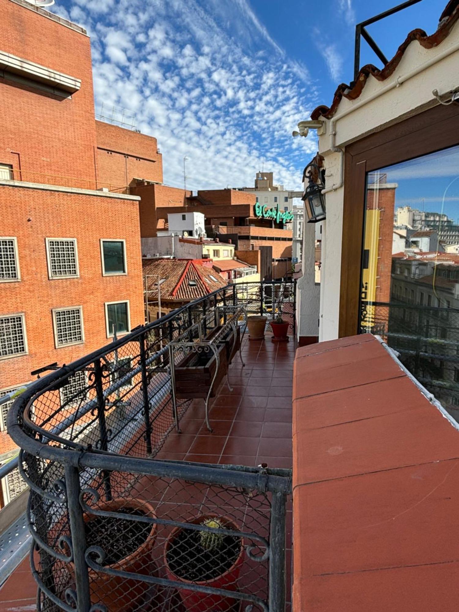 Atico Carmen Callao Apartment
